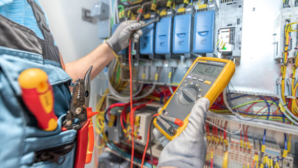 Best Emergency Electrical Repair  in Bloomfield Hills, MI